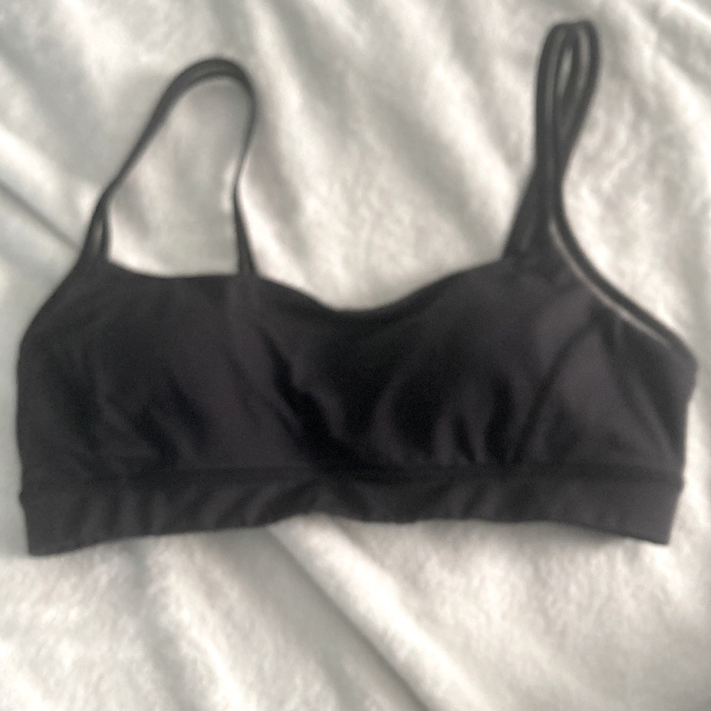 EUC Lululemon size 6 bra *size dot confirmed* (unknown style)